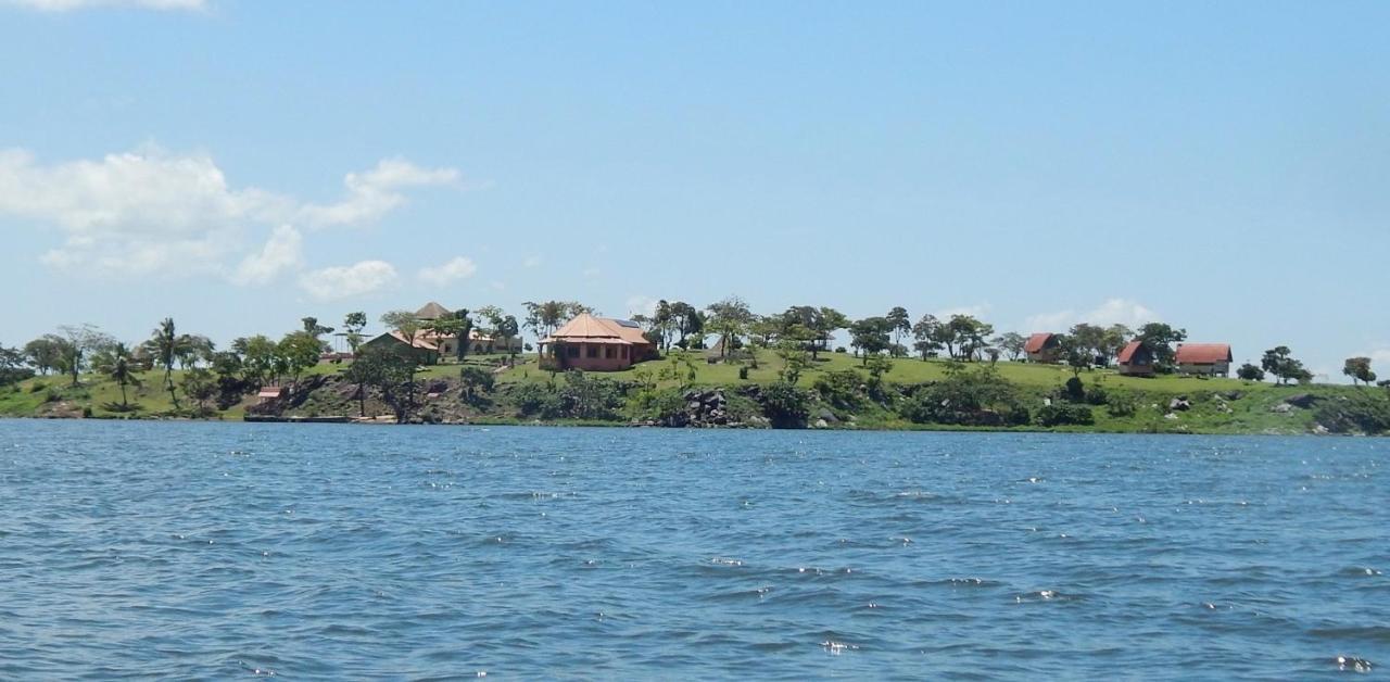 Вилла Samuka Island Retreat Джинджа Экстерьер фото