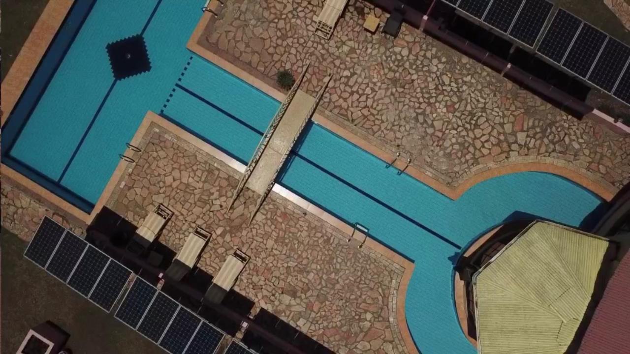 Вилла Samuka Island Retreat Джинджа Экстерьер фото