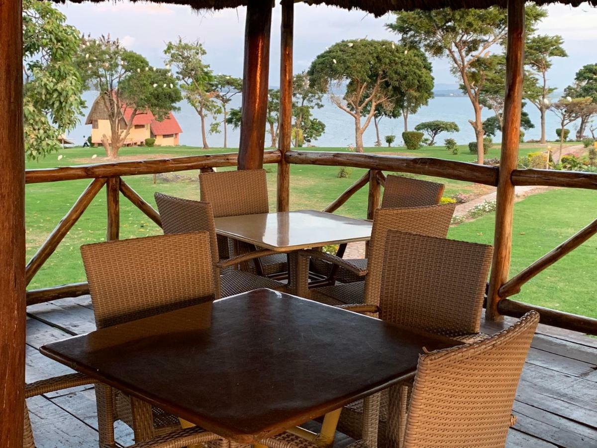 Вилла Samuka Island Retreat Джинджа Экстерьер фото